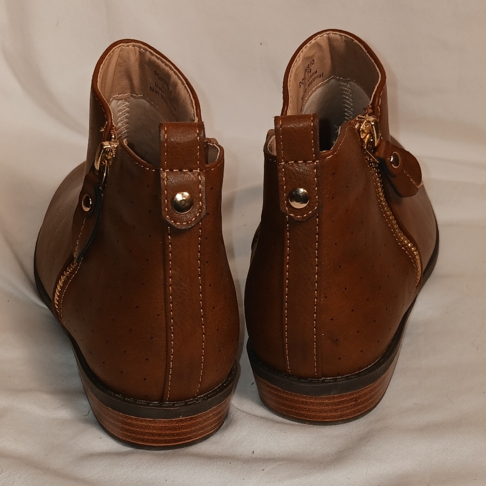Journee Collection Ellis Faux Leather Zip-up Ankle Booties NWT - Picture 3 of 5